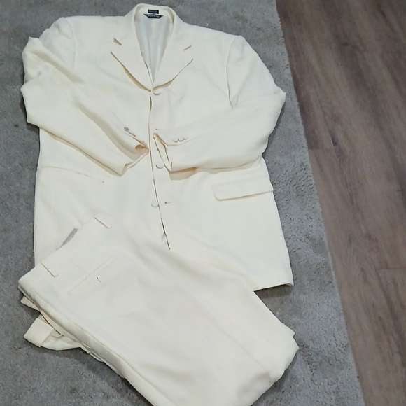 Other - 3pcs Men's Cream Suit